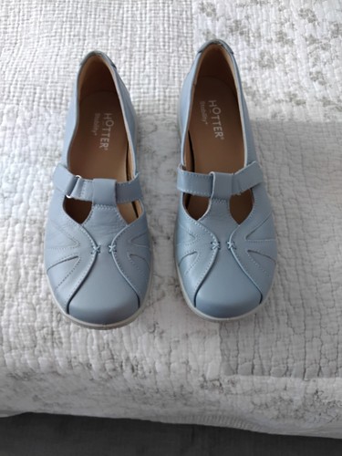 Vgc hotter shoes pale blue - vgc, in