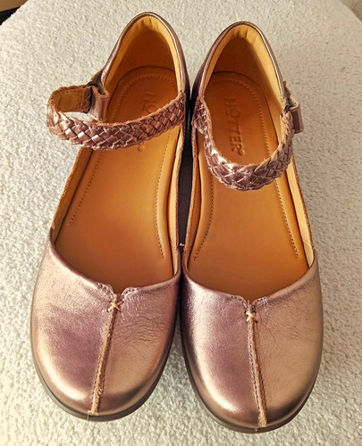 Hotter lake women rose - lake,