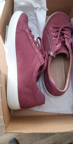 Ladies chase hotter shoes - chase,